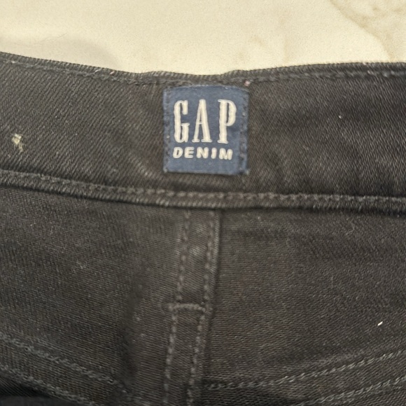Gap denim black frayed 3 inch inseam shorts size 27 - Picture 2 of 5